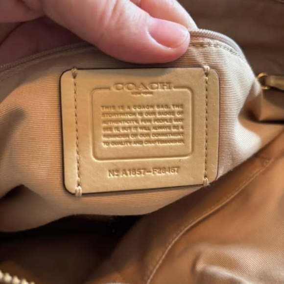 Coach Hand Bag - Ava Tote Ivory. - Picture 3 of 4